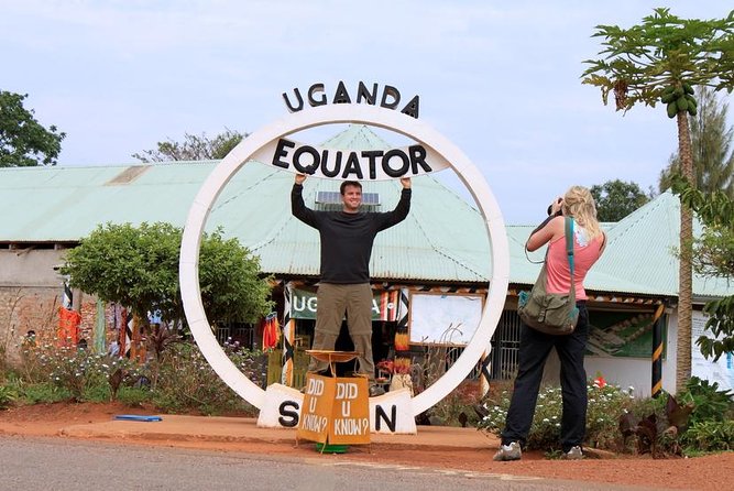 3 Days Group Safari To Queen Elizabeth Park In Uganda. - Guides, group size, and the human side