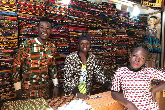 African Fabric Market Tour - Choosing Kitenge at Owino Market