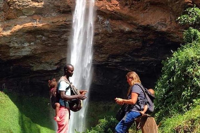 Eight days cultural and wildlife tour in Uganda - The long road to Kidepo Valley