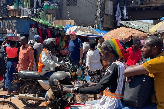 Inside Kampala walking tour (Female guided) - Bagala Craft Market and African Fabrics