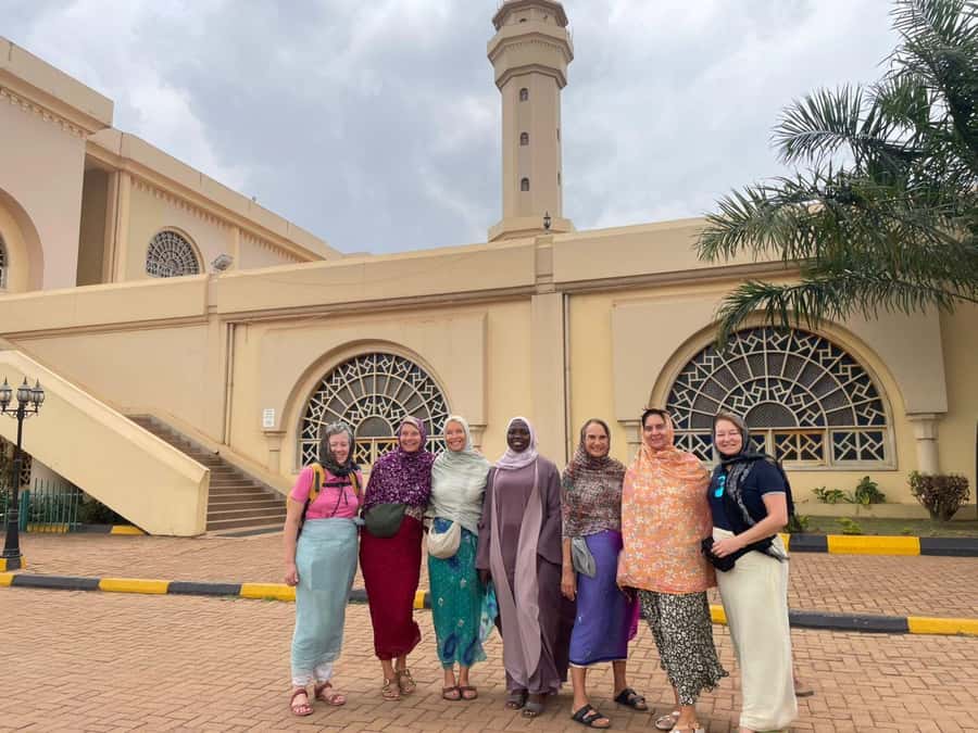 Kampala: Guided City Walking Tour with Gadaffi Mosque - Independence Monument and the story of 1962
