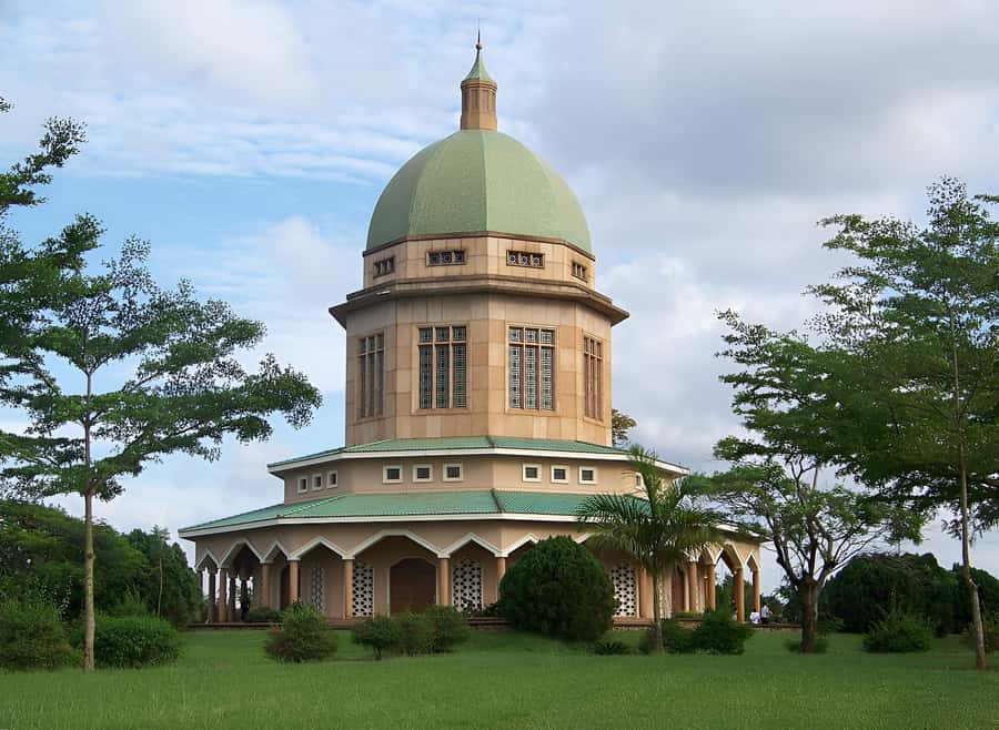 Kampala: Private Guided City Tour with vehicle Transfers - Starting at Bagala Craft Market