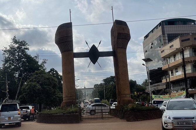 Safe Motorbike Tour in Kampala (Boda Boda Tour) - Connecting the city to independence