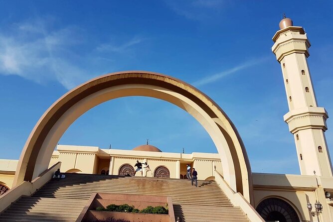 Tombs, King’s palace & Gaddafi mosque walk (Airpals Safaris tour) - Why this short Kampala tour works